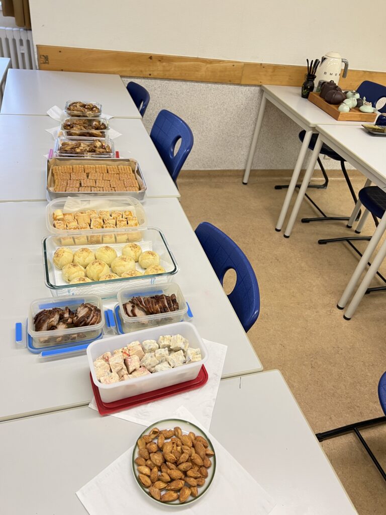 Chinesische Spezialitäten beim Schulfest